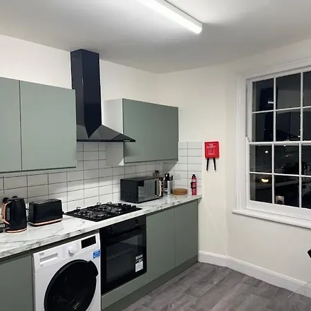 Room 4 • Double Bed In King'S Cross London Exterior photo